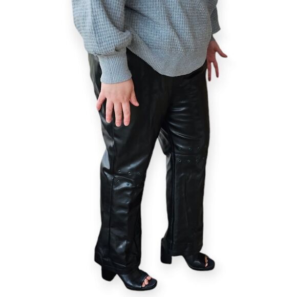 Un Deux Trois Black Faux Leather Bootcut Pants Size 20 - Picture 1 of 12